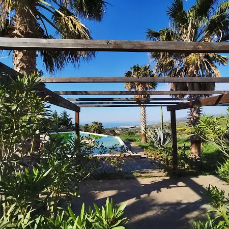 Masseria Del Piano Чефалу