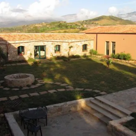 Готель Masseria Del Piano 3*